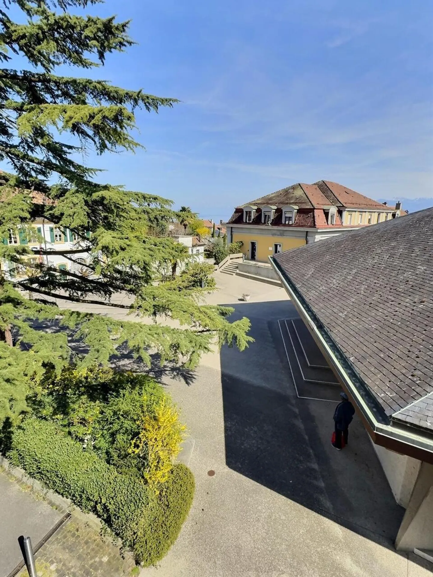 Ein echtes Juwel im Herzen von Nyon in einem halb besetzten Leibrentenvertrag ohne Miete! Seeblick! Ein Teil der Wohnung sofort verfügbar! - Foto 15 von 16