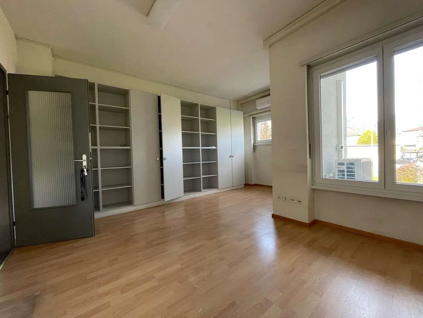 Büros zur Miete in Giubiasco - Foto 5 von 7