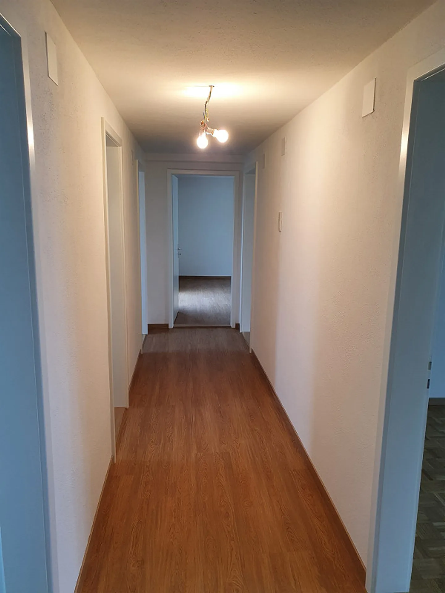 3-Room Attic Apartment in the City Center - Photo 9 of 11