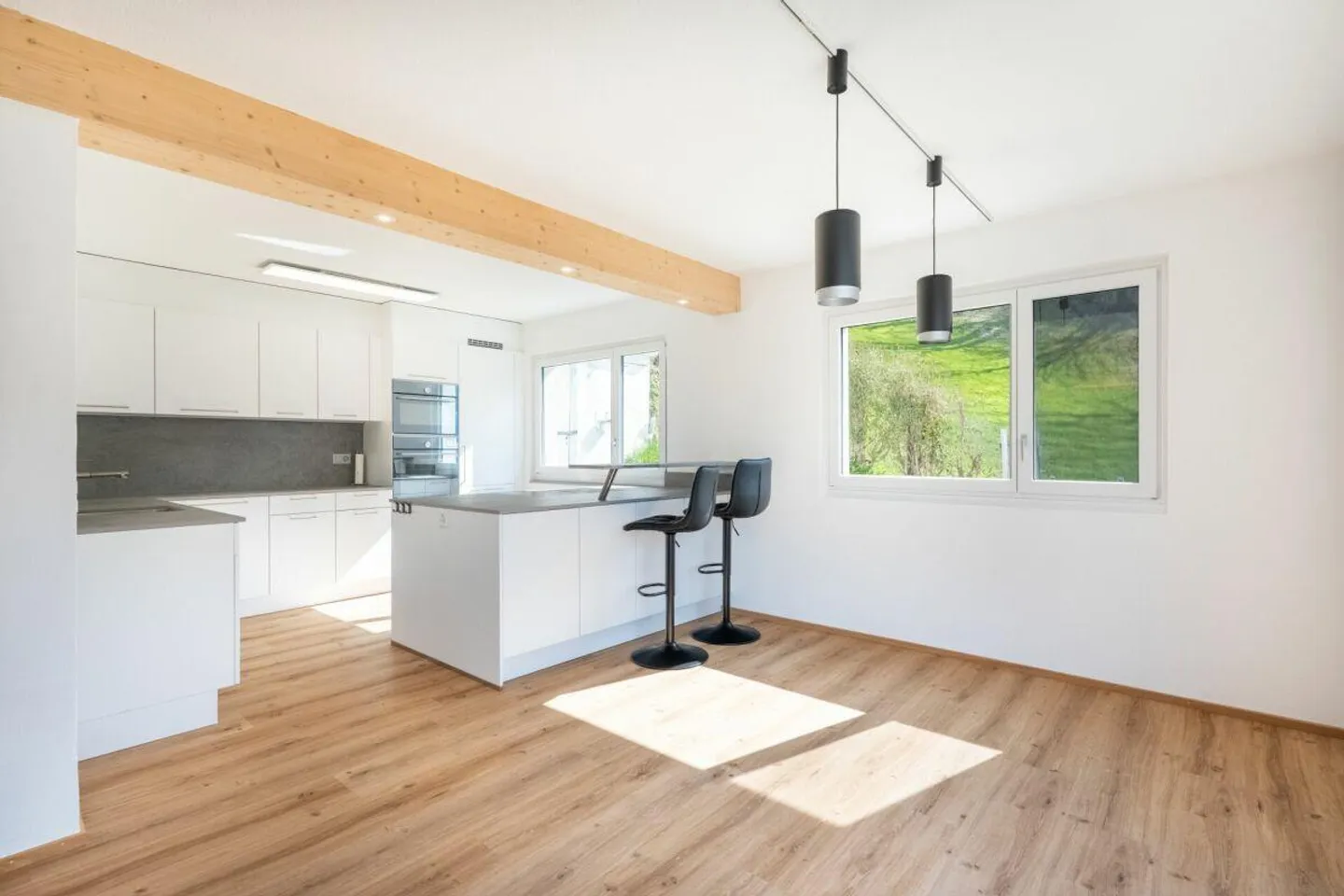 Maisonette elegante di 4,5 stanze con vista libera sul verde - Foto 4 di 16