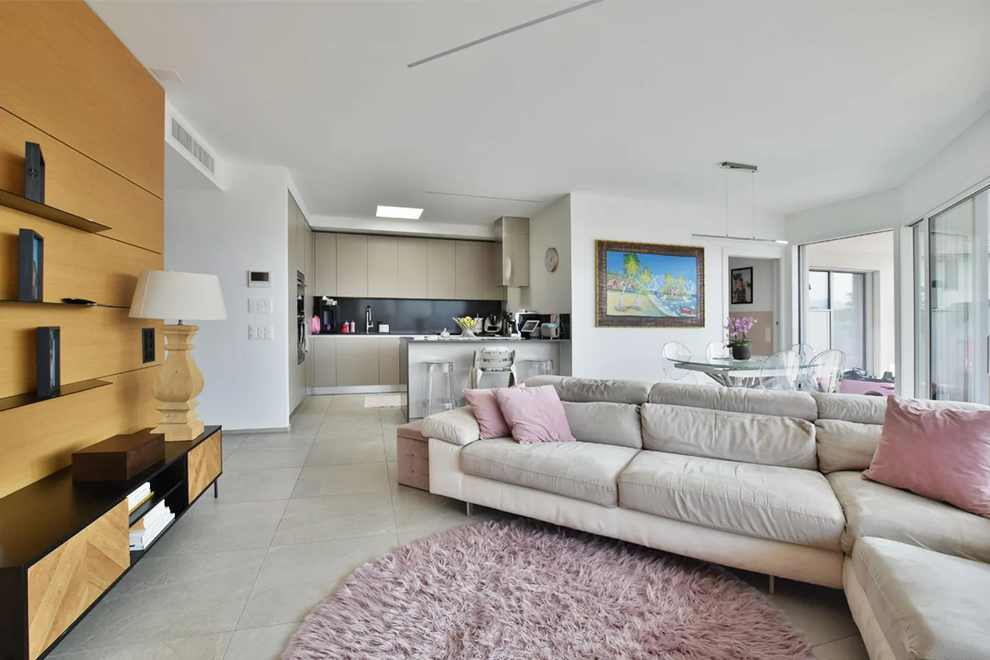 Bright penthouse with large terrace - Photo 5 of 14