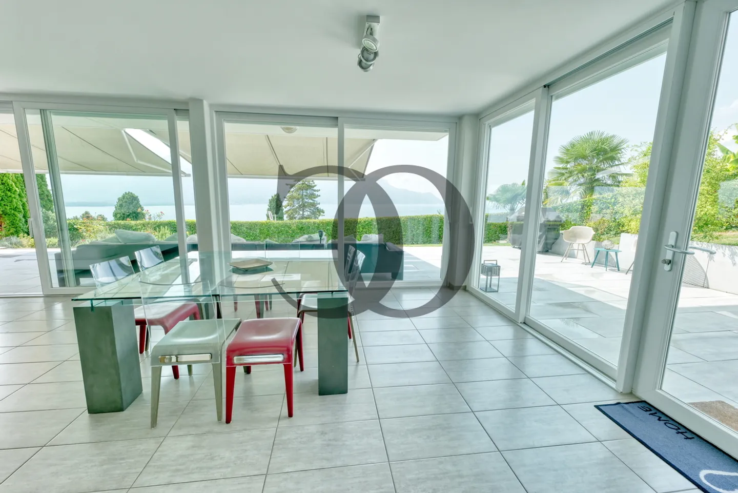 Villa moderna completamente arredata - Foto 2 di 11