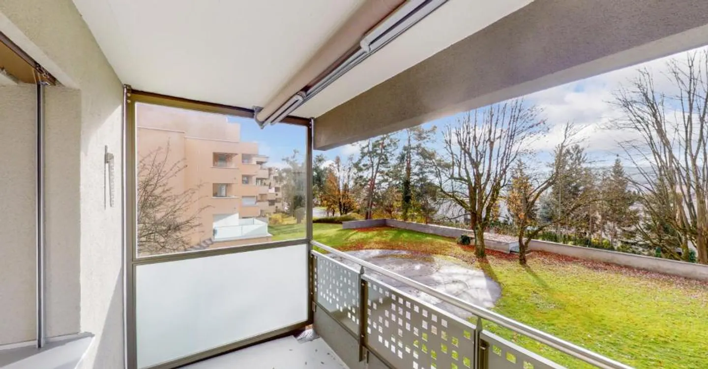 Freshly Renovated - Preferred Residential Area - Great View - Your New Home? - Photo 10 of 10