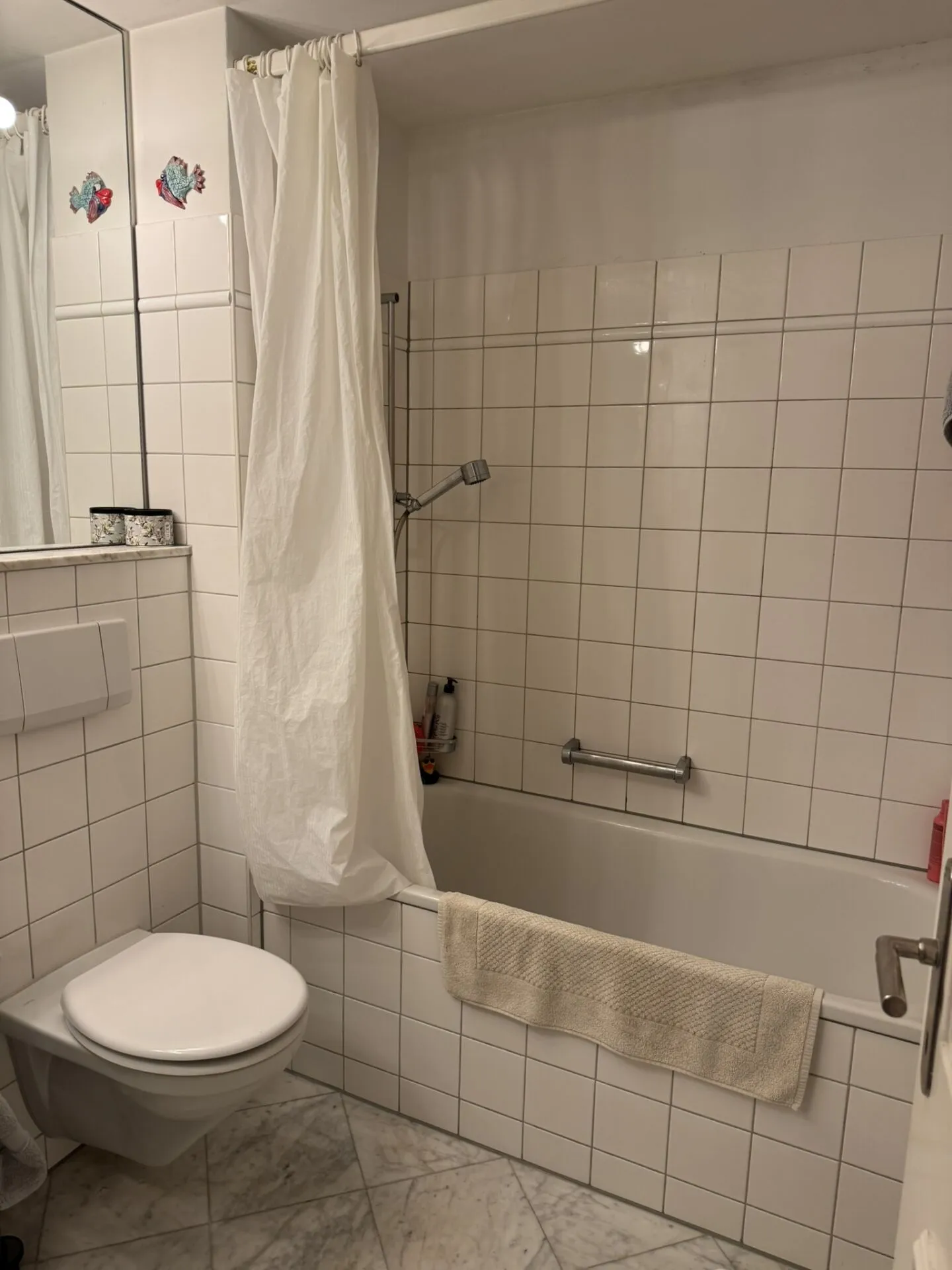 Charming old-style apartment in a central location - Photo 5 of 9