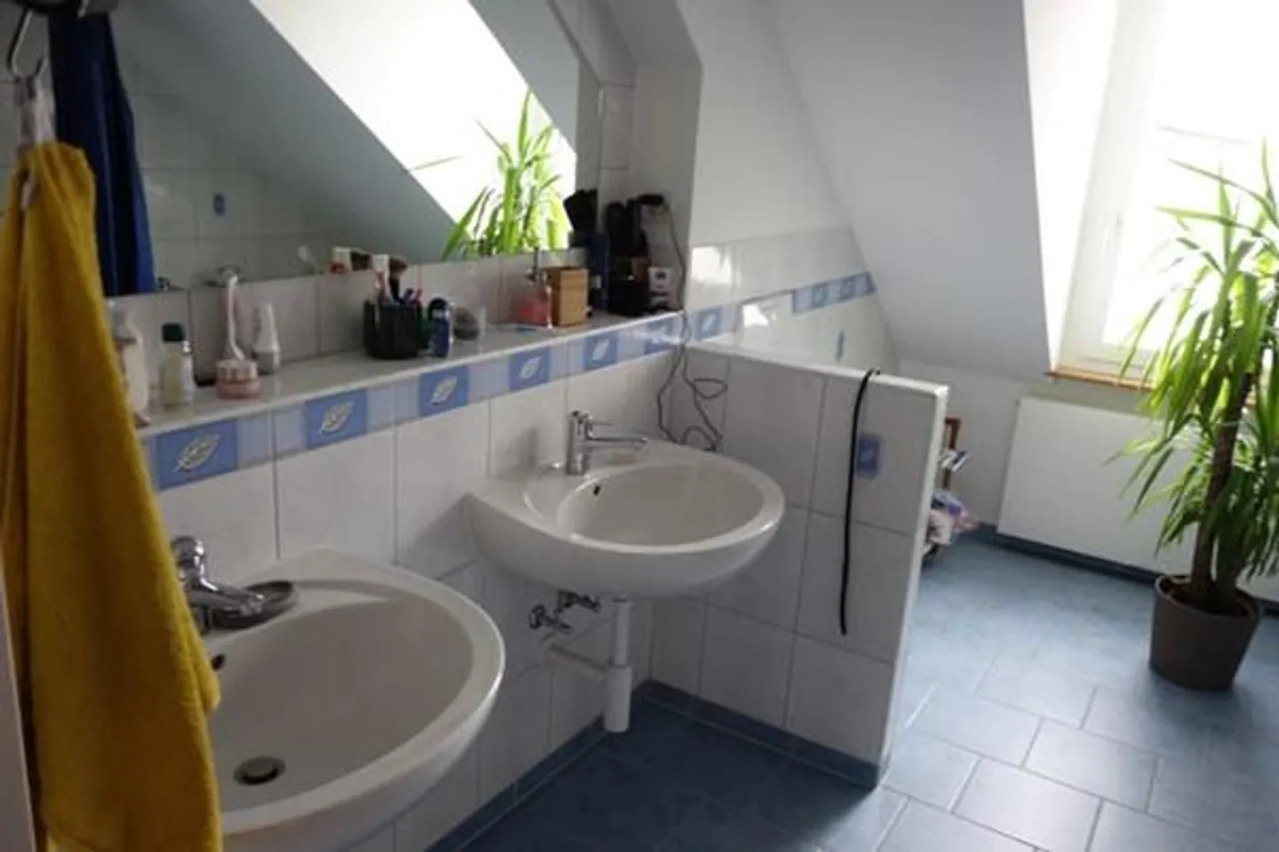 Beau 2.5 pièces mansardé avec galerie - Photo 7 sur 8