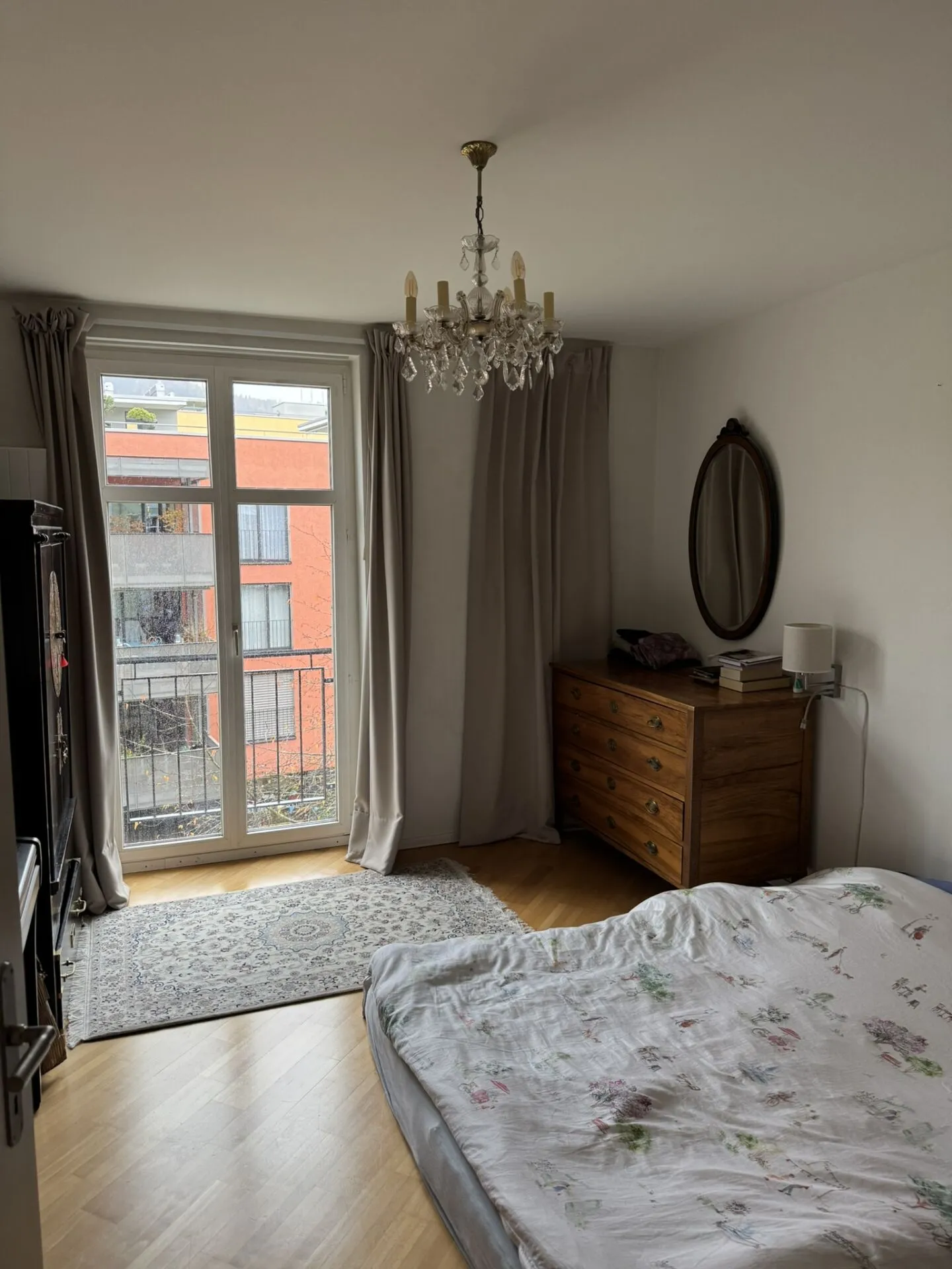 Charming old-style apartment in a central location - Photo 8 of 9