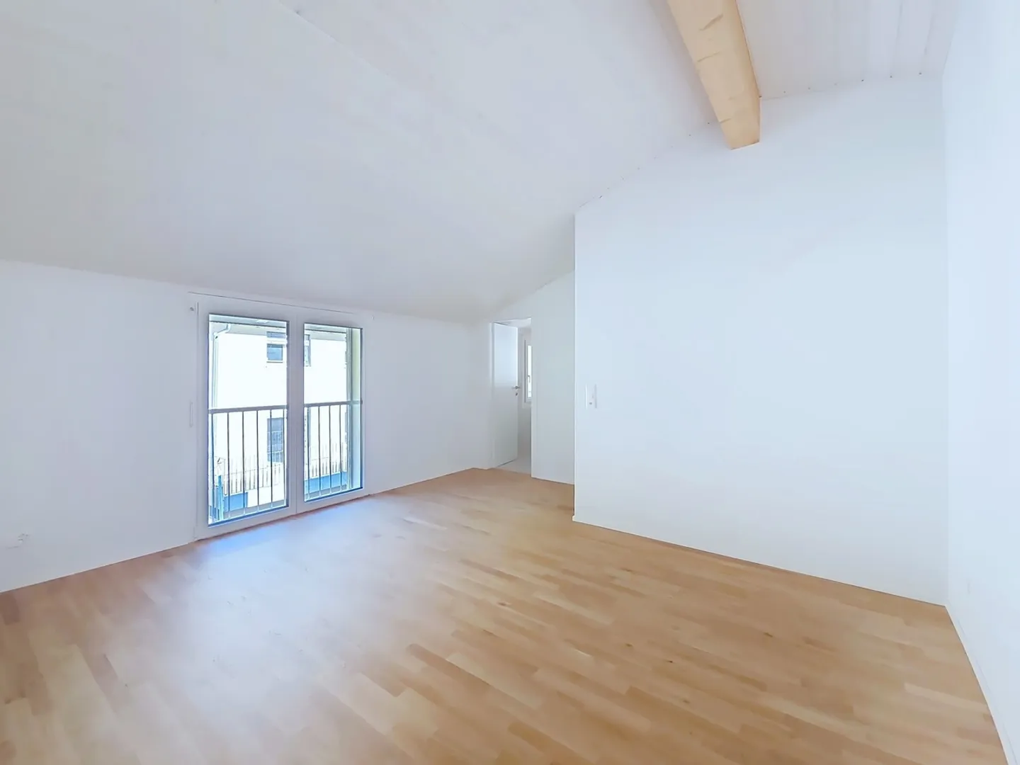 Opportunity - Individual Villa for Renovation - Premium - Photo 9 of 12