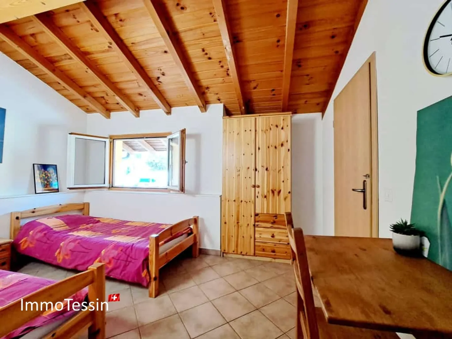 Rarità: Ristorante & Hotel B&B Casa degli Ospiti con enorme potenziale turistico proprio accanto alla funivia di Monte Lema - Foto 6 di 13