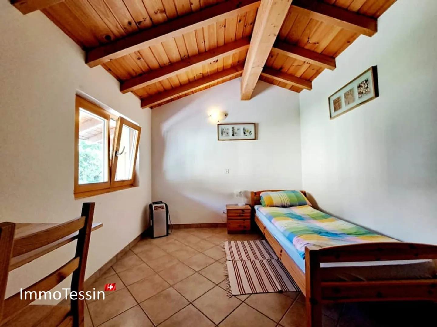 Rarità: Ristorante & Hotel B&B Casa degli Ospiti con enorme potenziale turistico proprio accanto alla funivia di Monte Lema - Foto 8 di 13