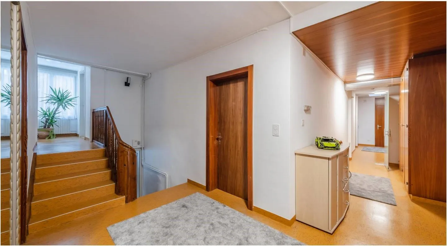 Appartamento di 7 stanze - Foto 3 di 10
