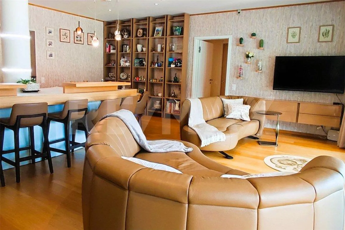 Ein exklusives und ruhiges Leben - Foto 1 von 13