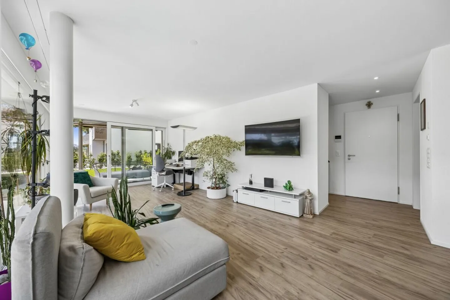 Modern Garden Apartment in Kappel - Photo 3 of 13