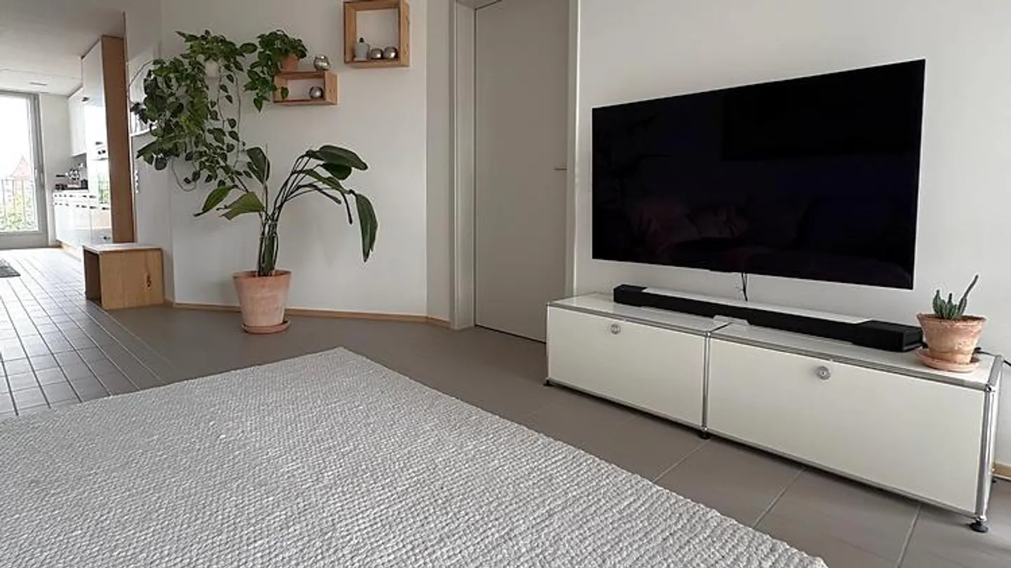 APPARTEMENT 2½ PIÈCES À ZURICH - DISTRICT 9 ALTSTETTEN, MEUBLÉ, TEMPORAIRE - Photo 1 sur 9