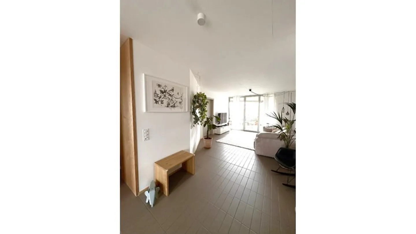 APPARTEMENT 2½ PIÈCES À ZURICH - DISTRICT 9 ALTSTETTEN, MEUBLÉ, TEMPORAIRE - Photo 3 sur 9