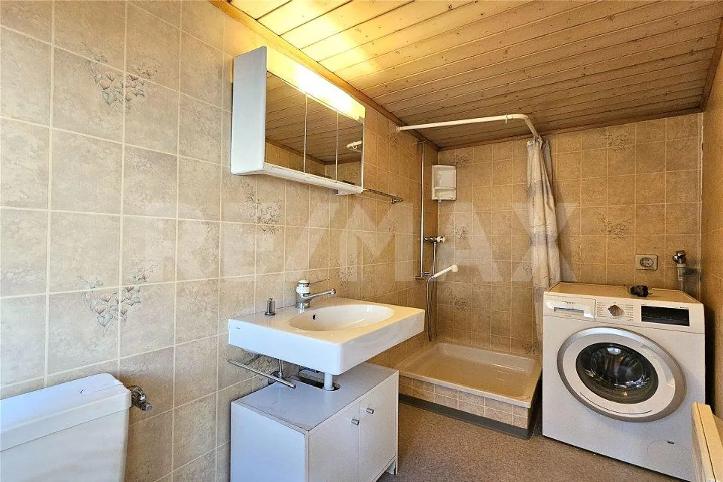 Appartement de 3 pièces avec combles et grand potentiel - Photo 5 sur 9