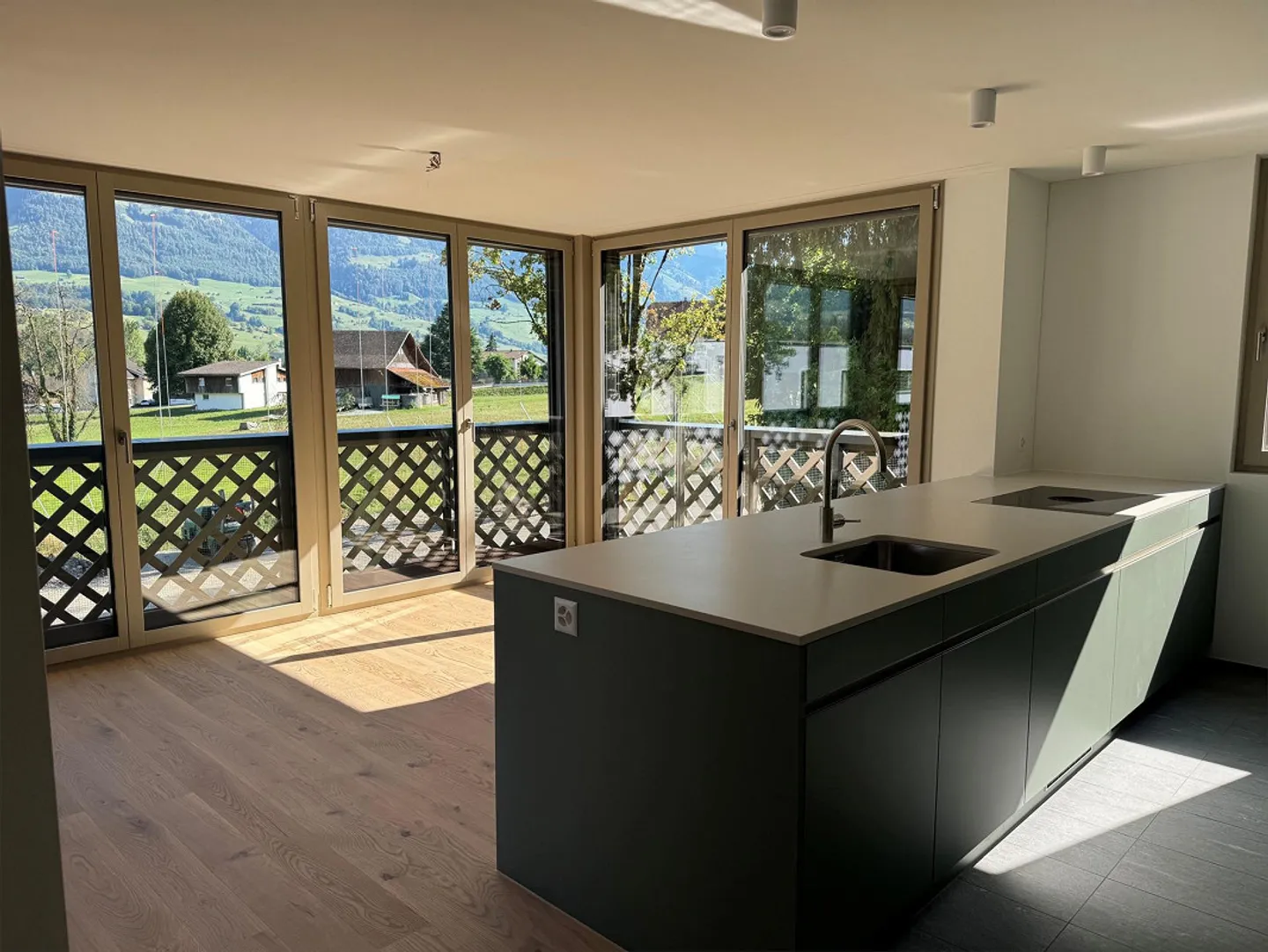 Geräumige Neubauwohnung in Sarnen - Foto 1 von 14