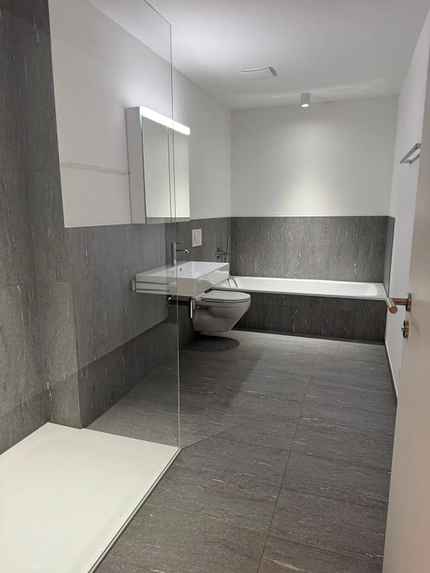 Geräumige Neubauwohnung in Sarnen - Foto 8 von 14