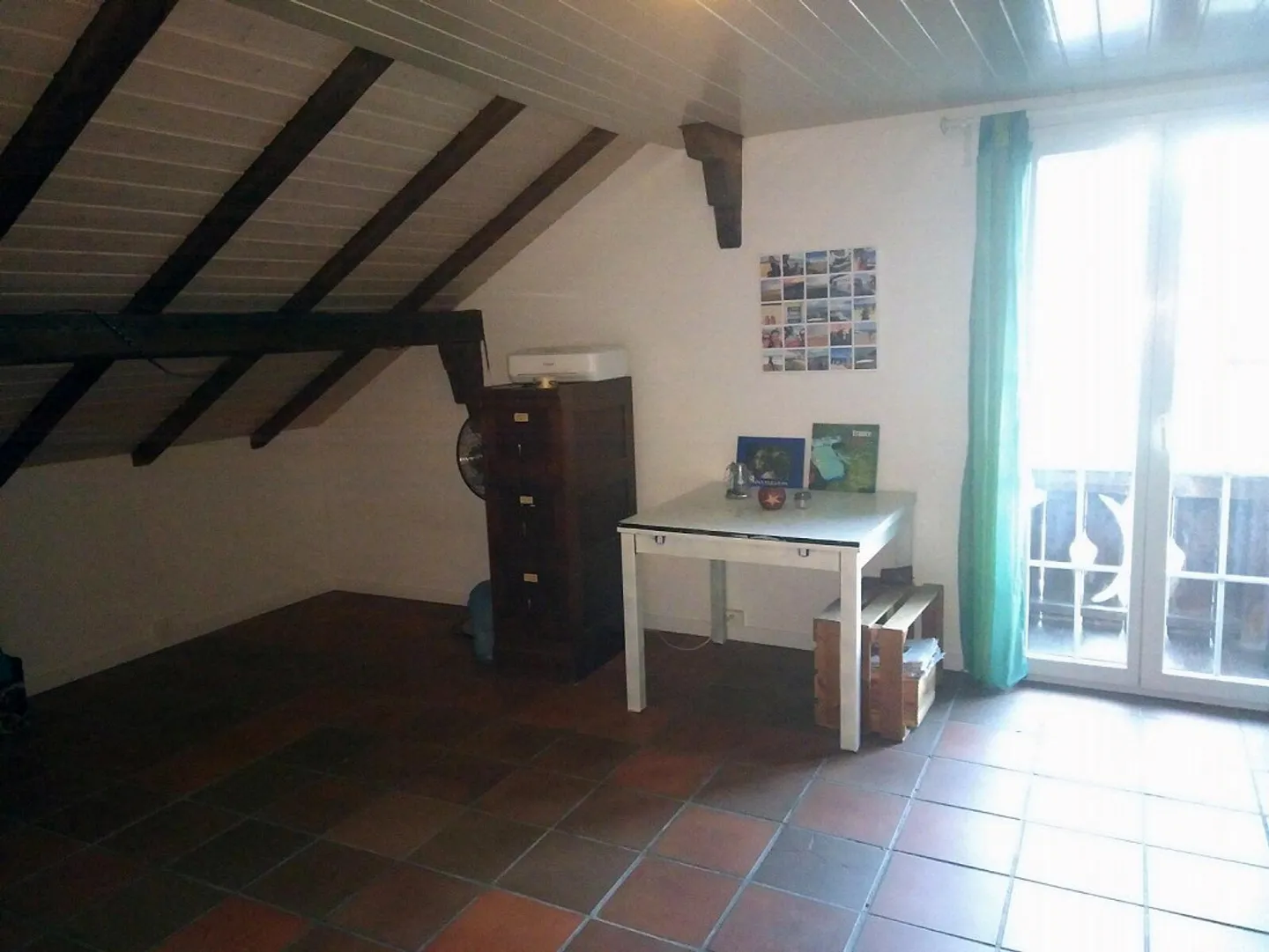 Appartamento mansardato con piccola galleria e giardino privato - Foto 9 di 21