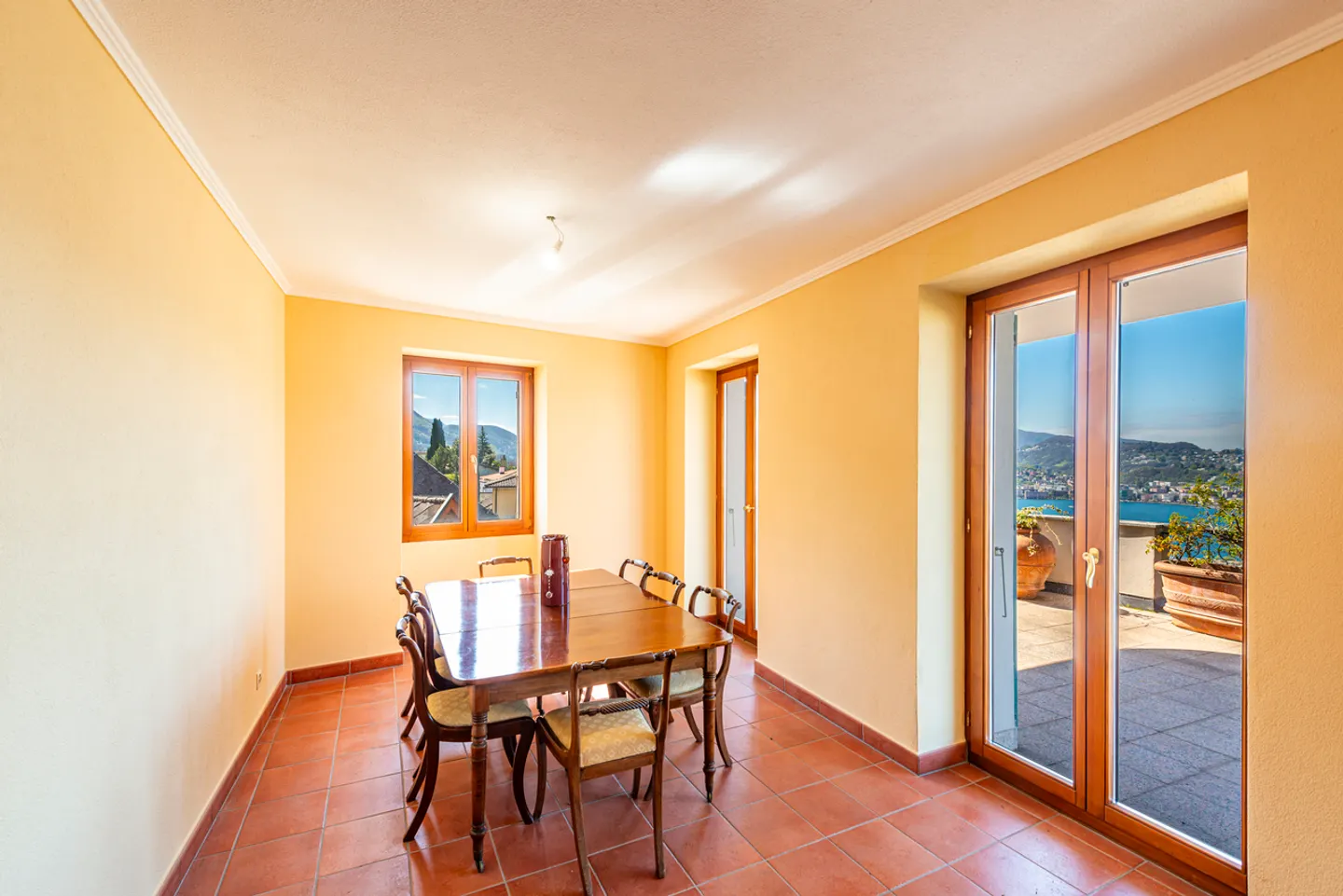 Ca' Rossa | Appartement élégant de 3,5 pièces surplombant tout le golfe de Lugano - Photo 4 sur 19