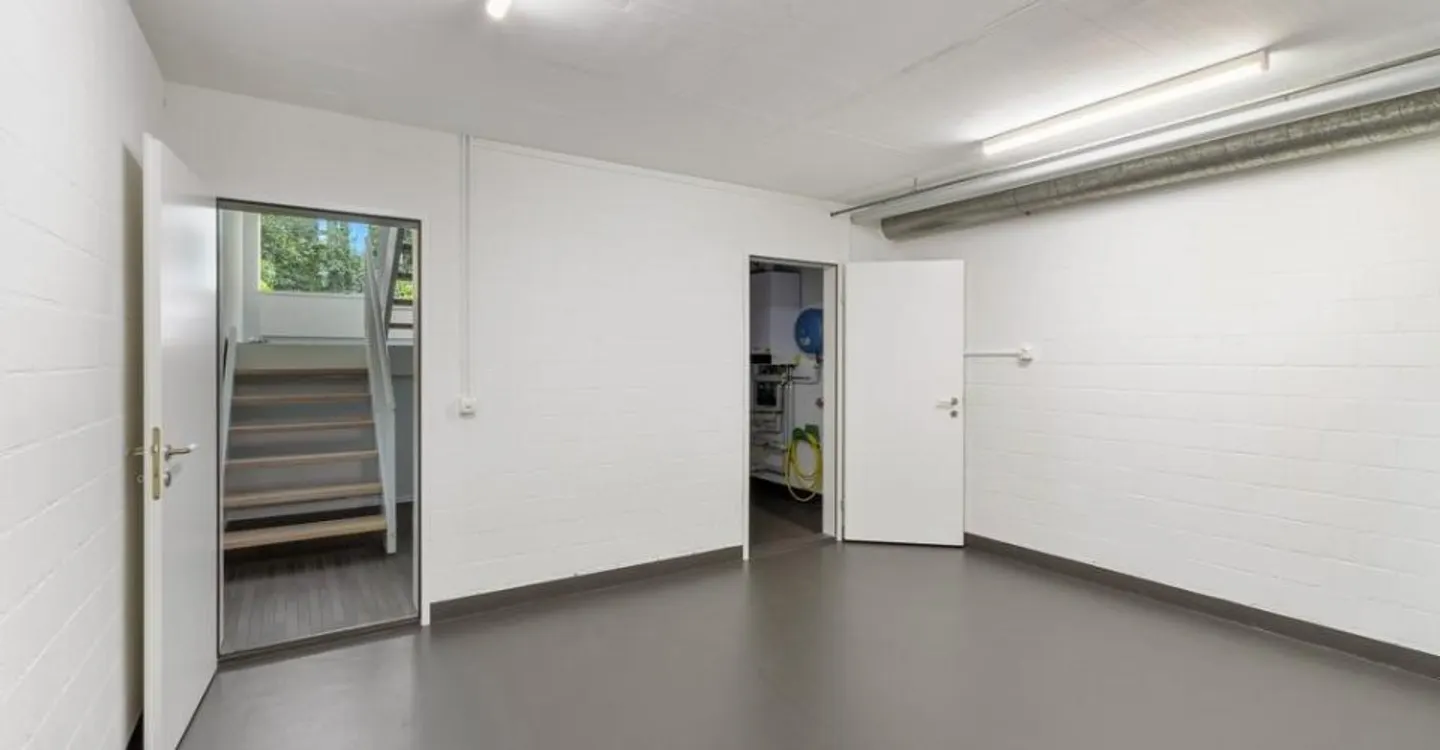 Casa familiare ristrutturata con giardino - Foto 10 di 11