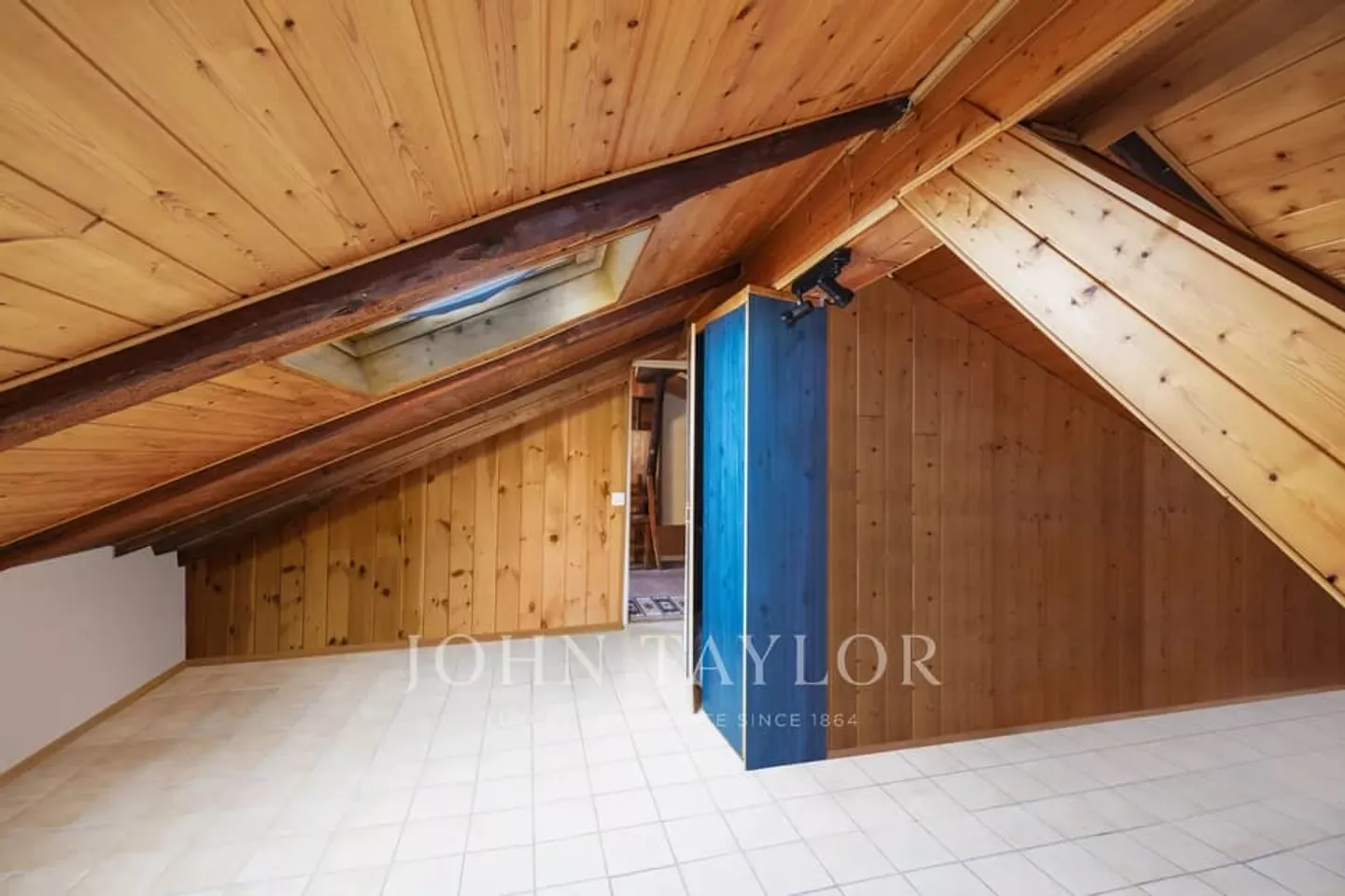 Two lots sold together, at the foot of the village in Ardon - Photo 13 of 13