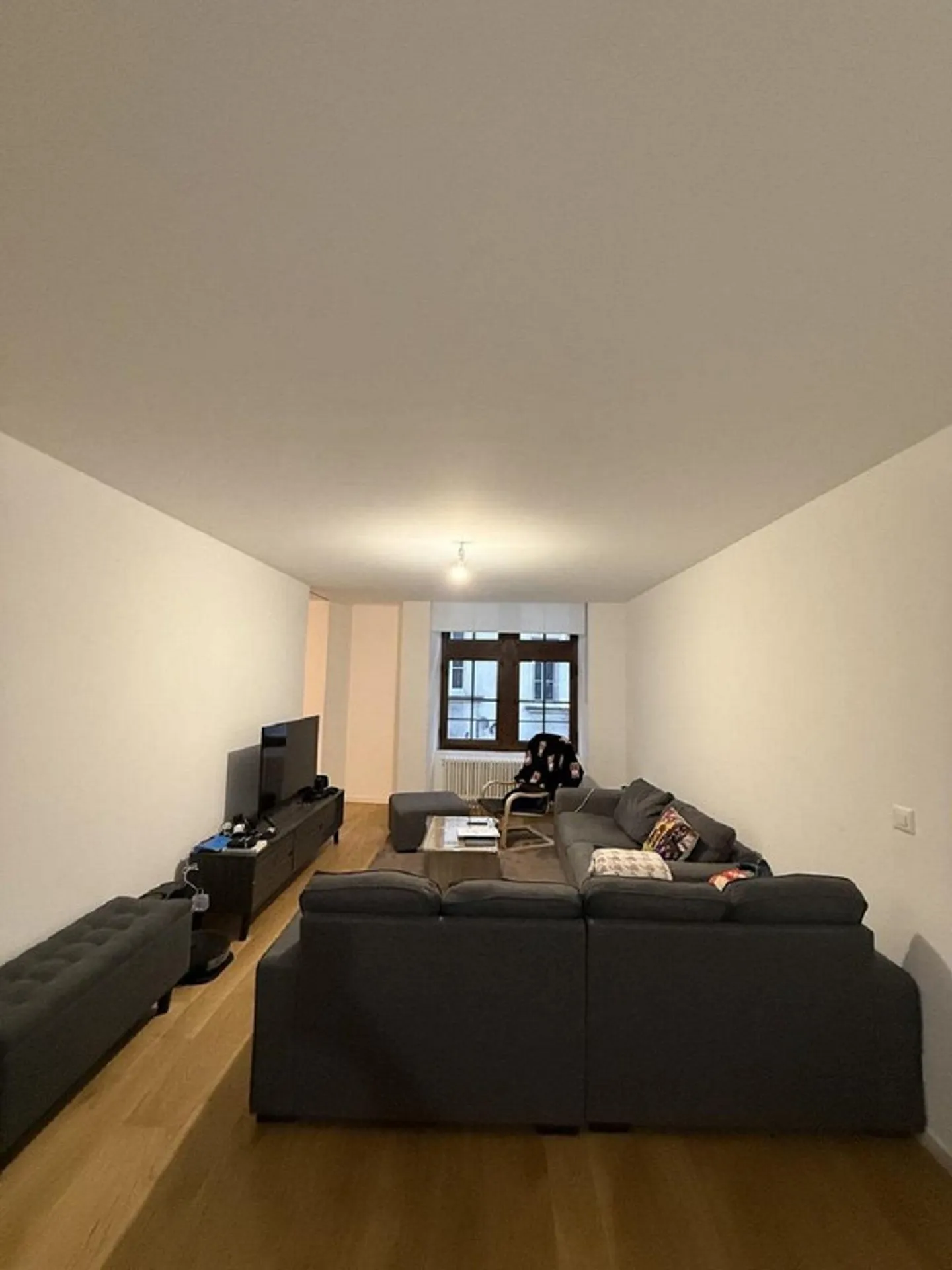 Charming 3-room apartment in the heart of Geneva – Grand-Rue - Photo 5 of 9
