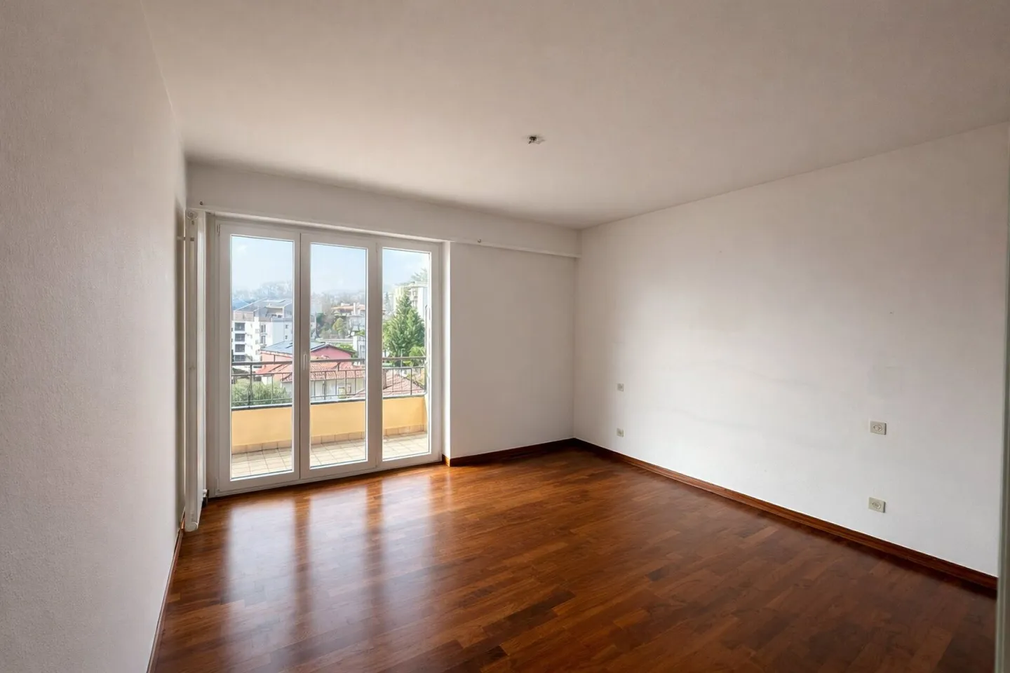 Geräumige Wohnung mit Balkonen - Foto 13 von 20