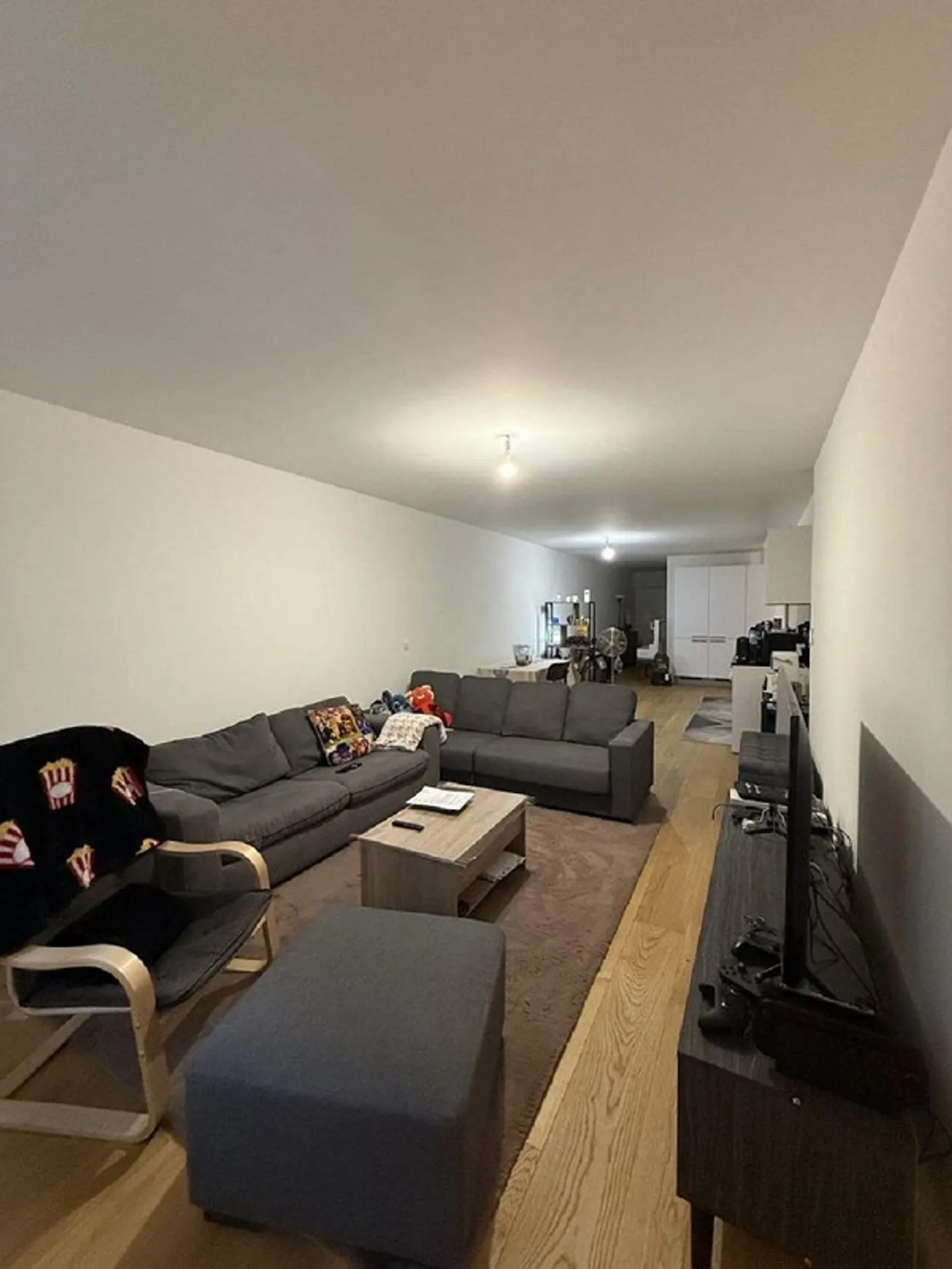 Charming 3-room apartment in the heart of Geneva – Grand-Rue - Photo 4 of 9