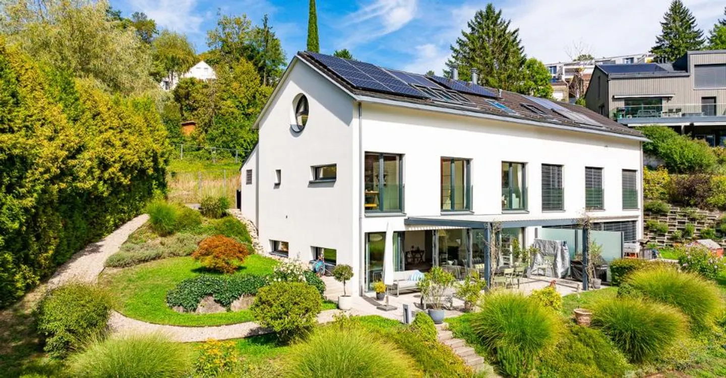 Sehr schöne Familienvilla - Foto 2 von 13