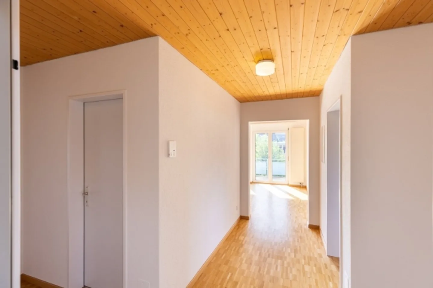 Appartement dans un quartier calme - Photo 2 sur 8