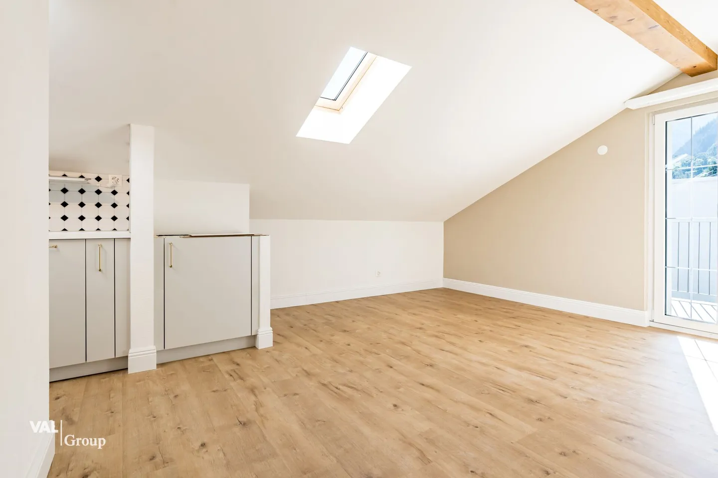 Appartement 2.5 pièces rénové - Dernier étage - Photo 3 sur 13