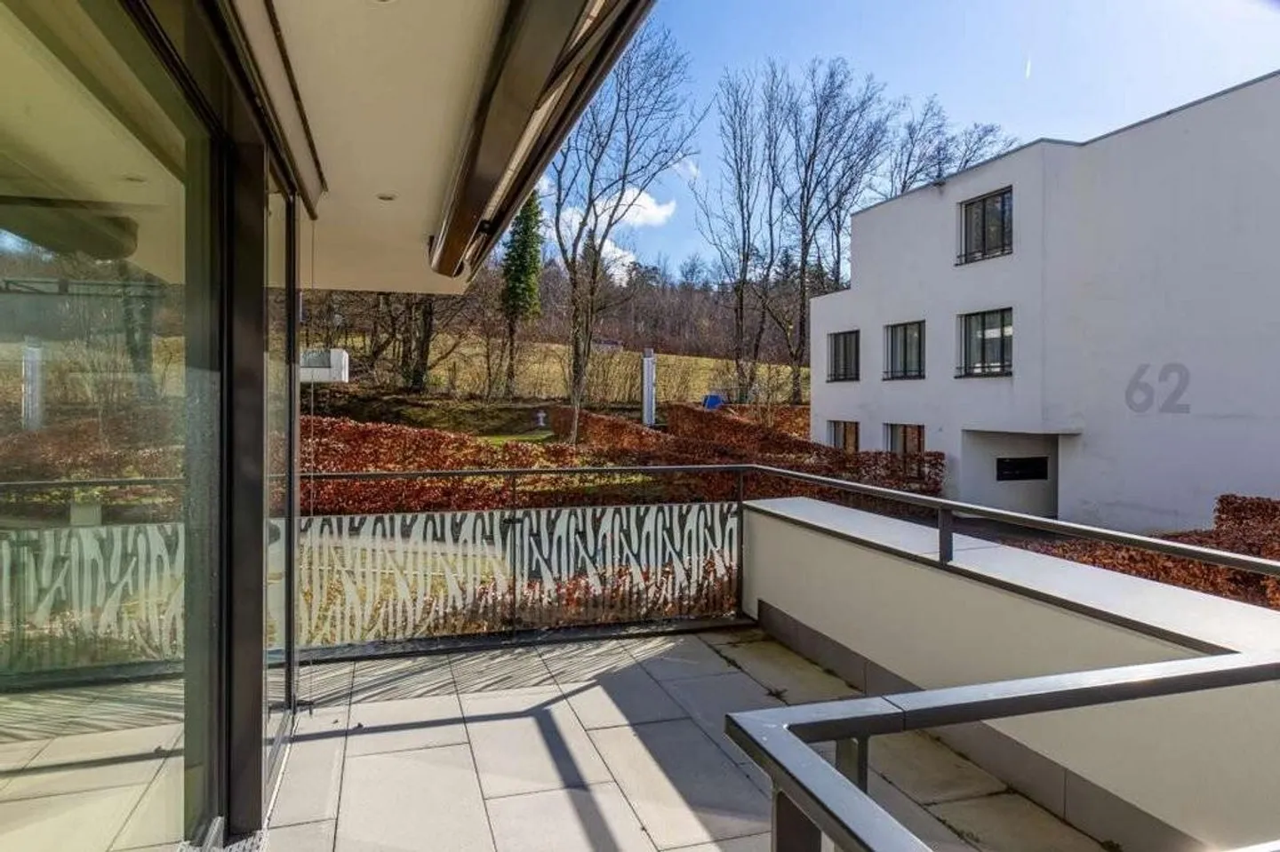 Modern apartment with free parking space - limited until 31.03.2027 - Photo 8 of 10