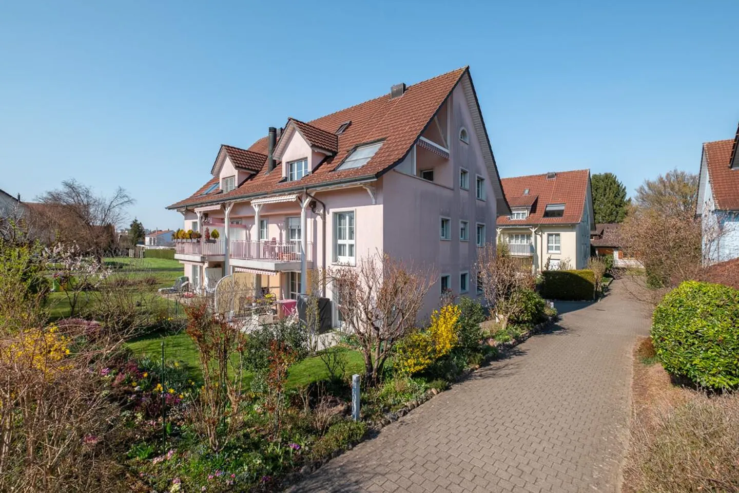 Appartement raffiné dans un emplacement central - Photo 1 sur 7