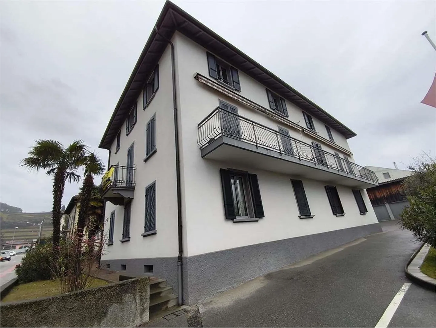 Coldrerio - Geräumige 4.5 (5) Zimmer zwischen Grün und Park - Küche und Ba - Foto 11 von 11