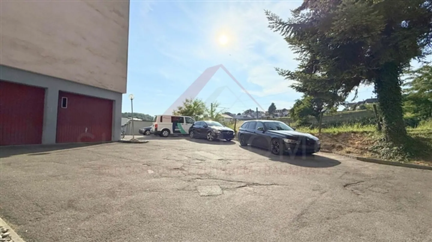 «Moderne 4.5-Zimmer-Wohnung im 2. Obergeschoss in Schmitten - hell, offen und hochwertig saniert» - Foto 17 von 17