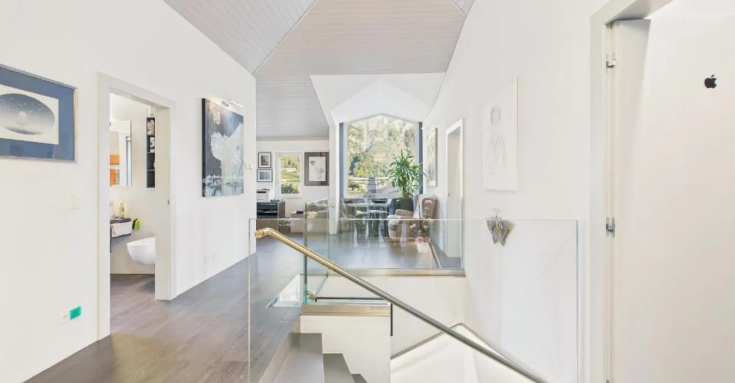 Bright individual villa of 5.5 rooms in Riva San Vitale, TI - Photo 7 of 11