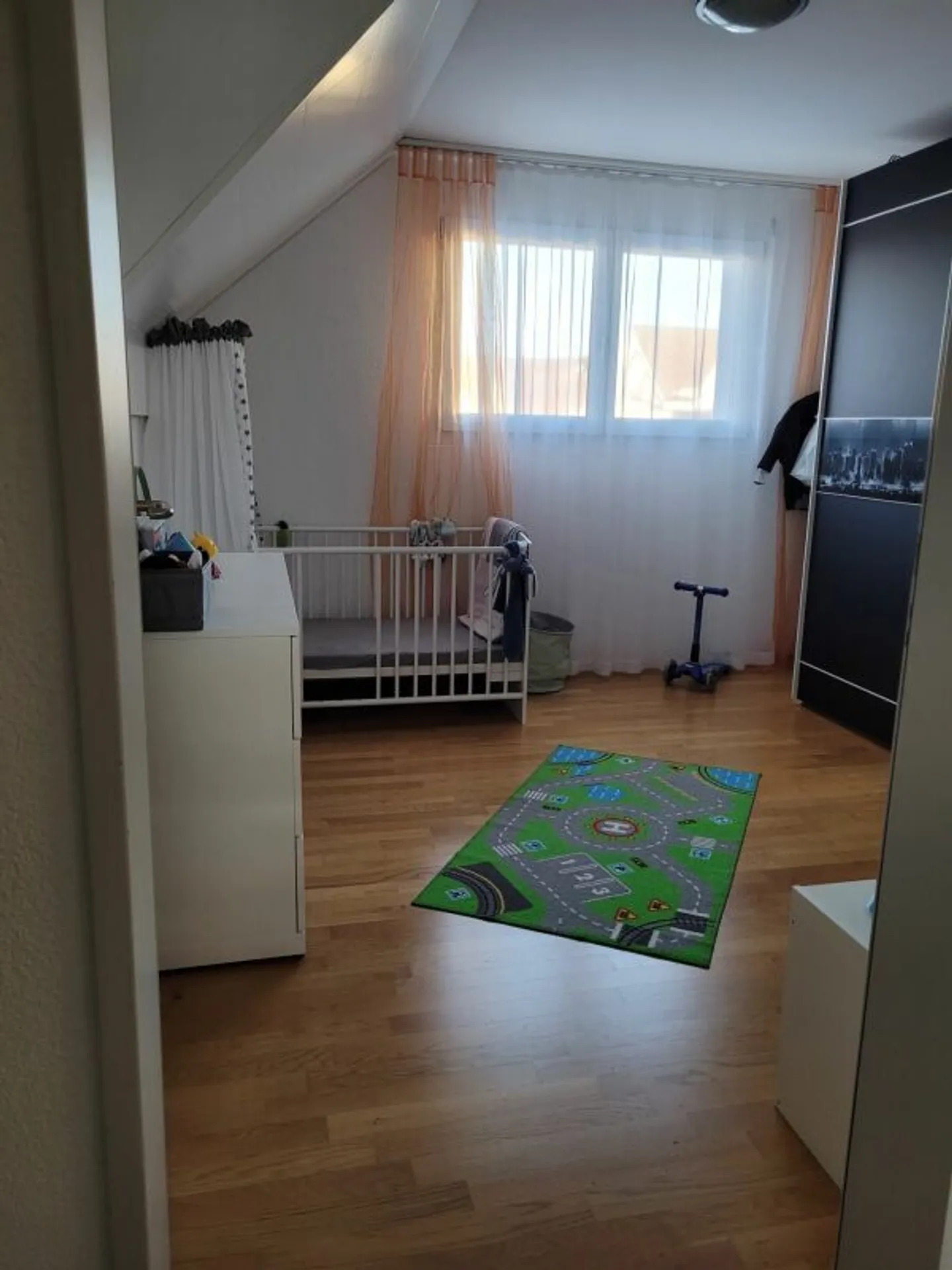 Grosszügige &amp; helle 5.5-Zimmer-Maisonettewohnung in Henau - Foto 9 von 13