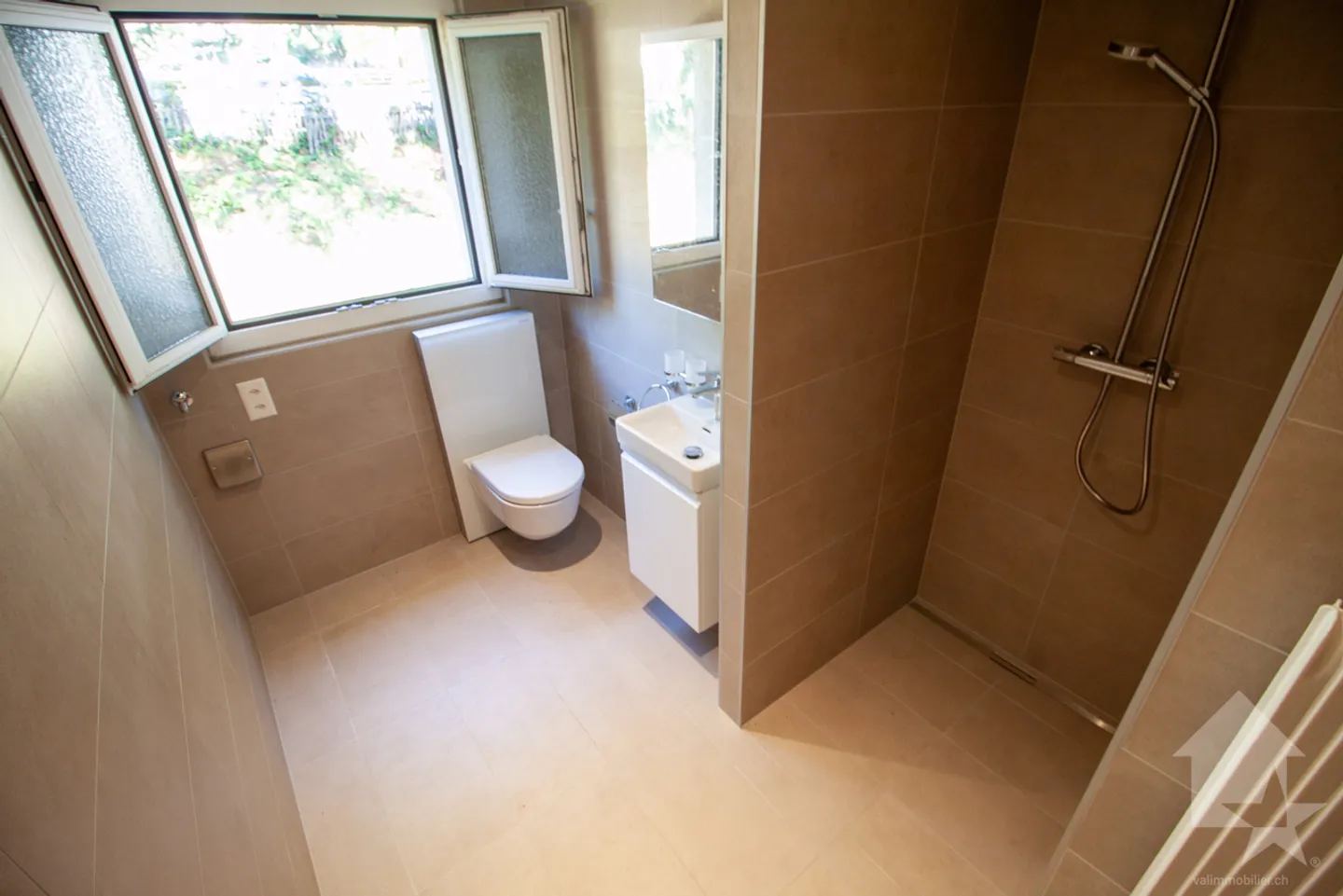 «Appartement de 3,5 pièces totalement rénové sur la commune de Noës» - Photo 8 sur 19