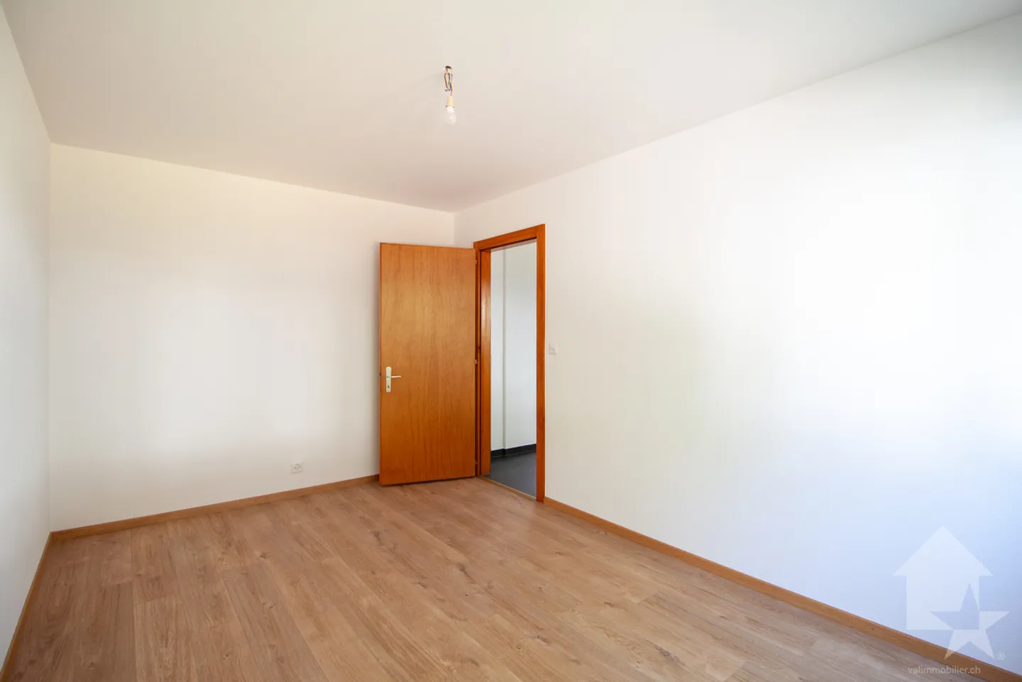 «Appartement de 3,5 pièces totalement rénové sur la commune de Noës» - Photo 10 sur 19