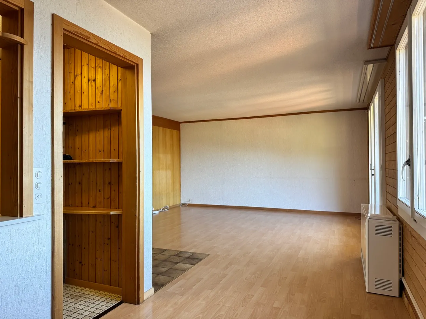 Spacious 3-room apartment with breathtaking views - Photo 11 of 16