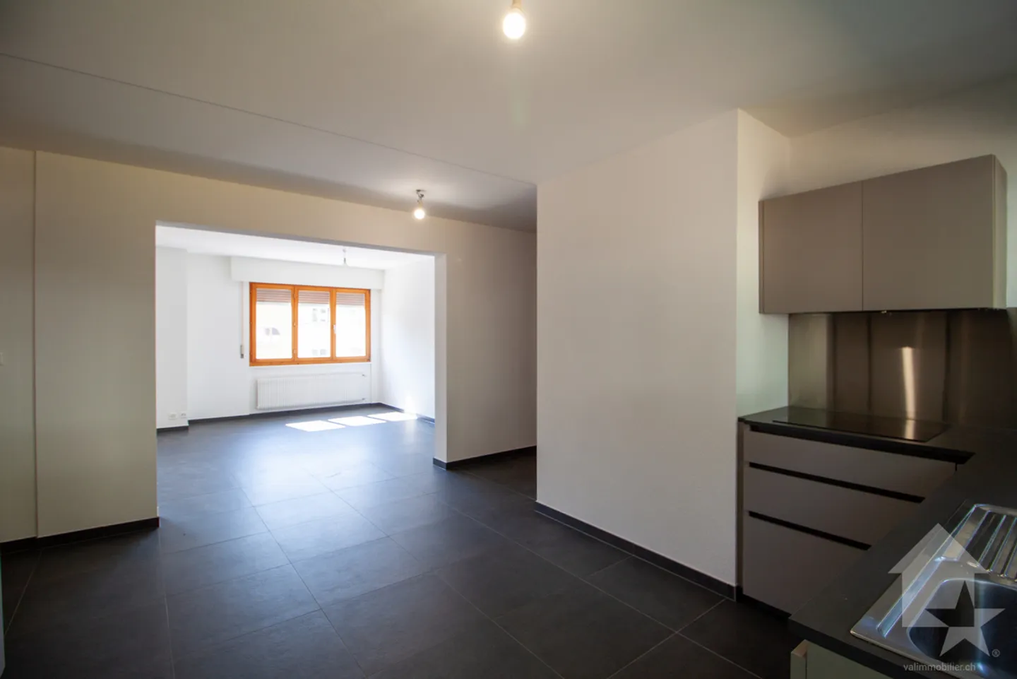 «Appartement de 3,5 pièces totalement rénové sur la commune de Noës» - Photo 16 sur 19