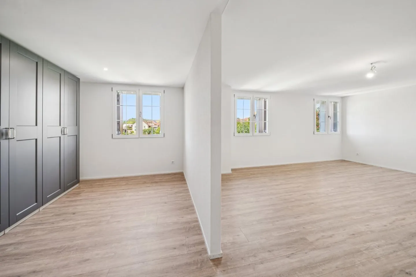 200 m2 apartment with balcony and two outdoor parking spaces - Photo 10 of 12