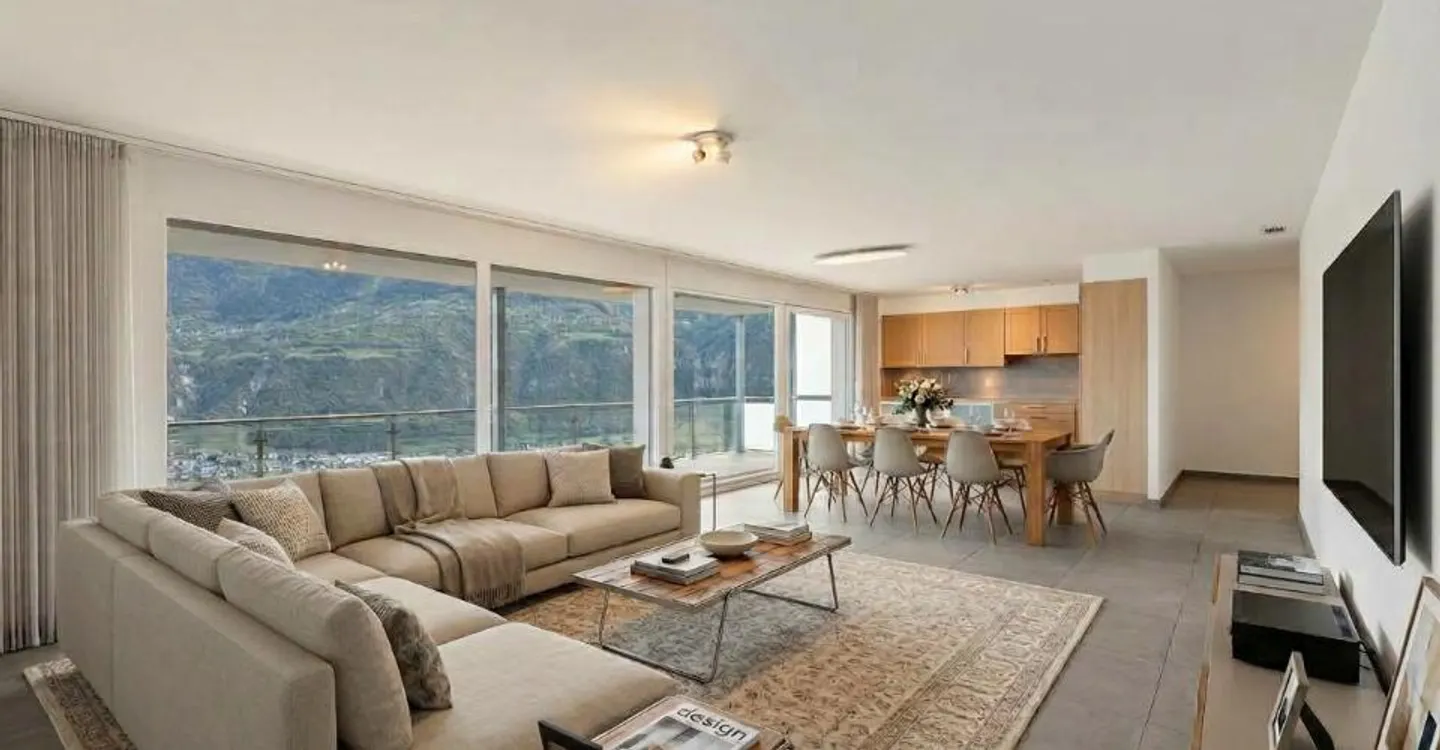 Sublime 4.5 Room Apartment with Large Balcony and Panoramic View - Photo 4 of 13