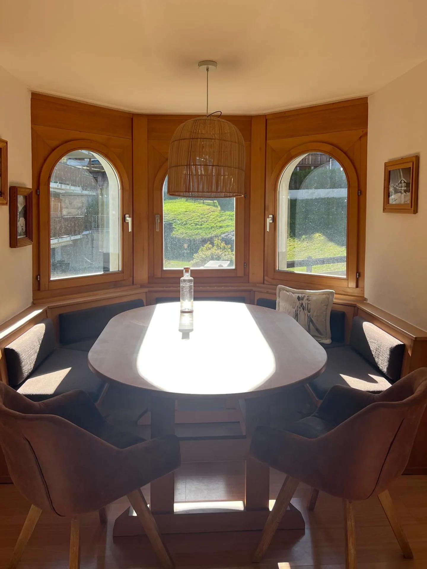 Liebevolle 4.5-Zimmer-Wohnung im wunderschönen Grächen - Foto 3 di 13