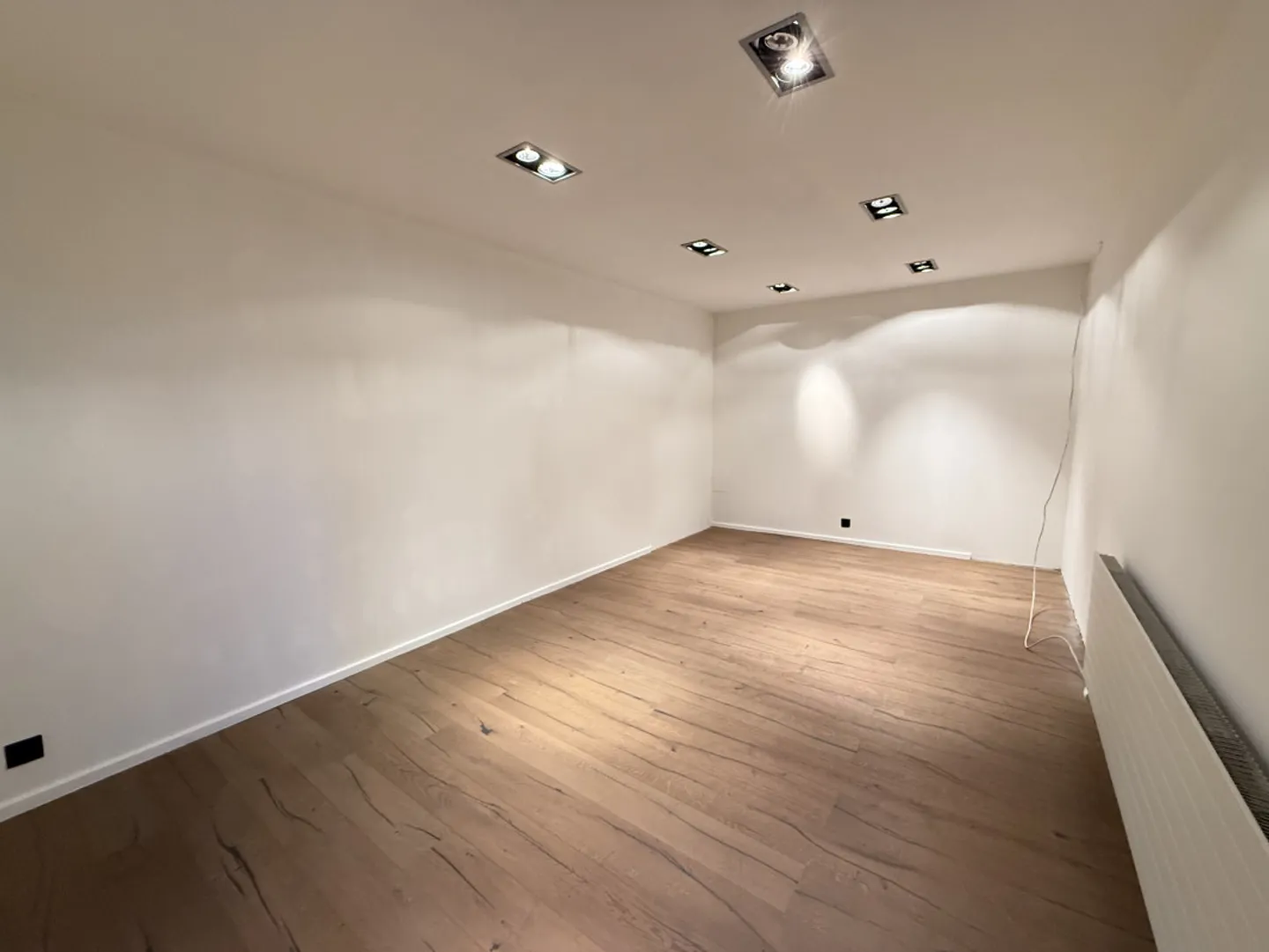 Surface commerciale d'env. 143m2 avec parking - Rte de Vevey 29, 1009 Pully - Photo 4 sur 8