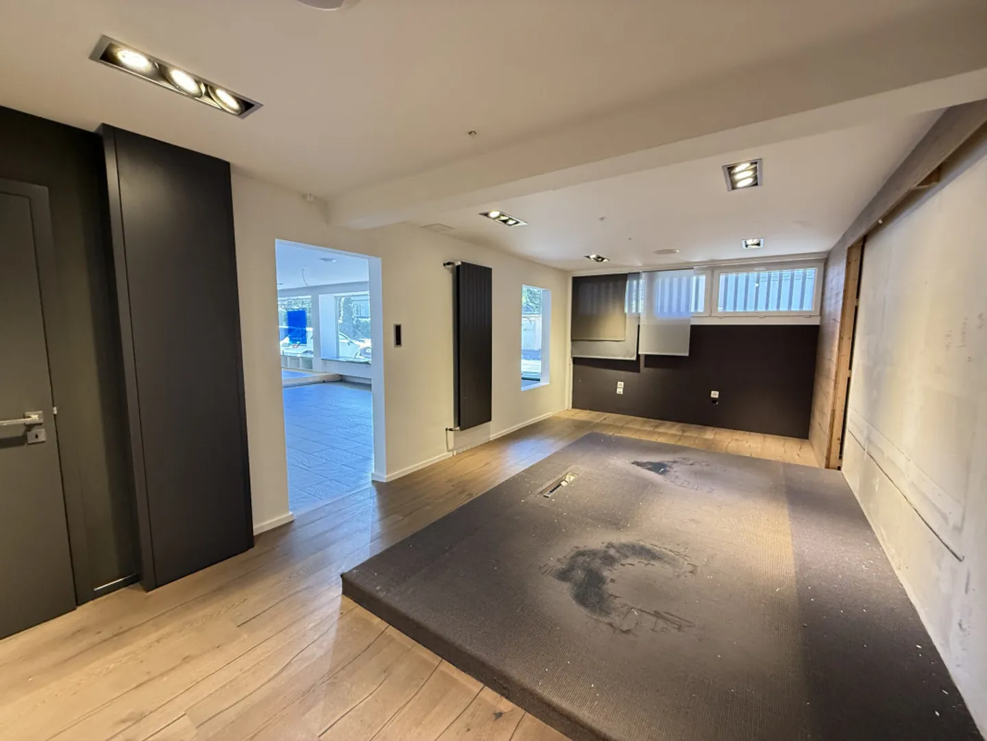 Surface commerciale d'env. 143m2 avec parking - Rte de Vevey 29, 1009 Pully - Photo 5 sur 8