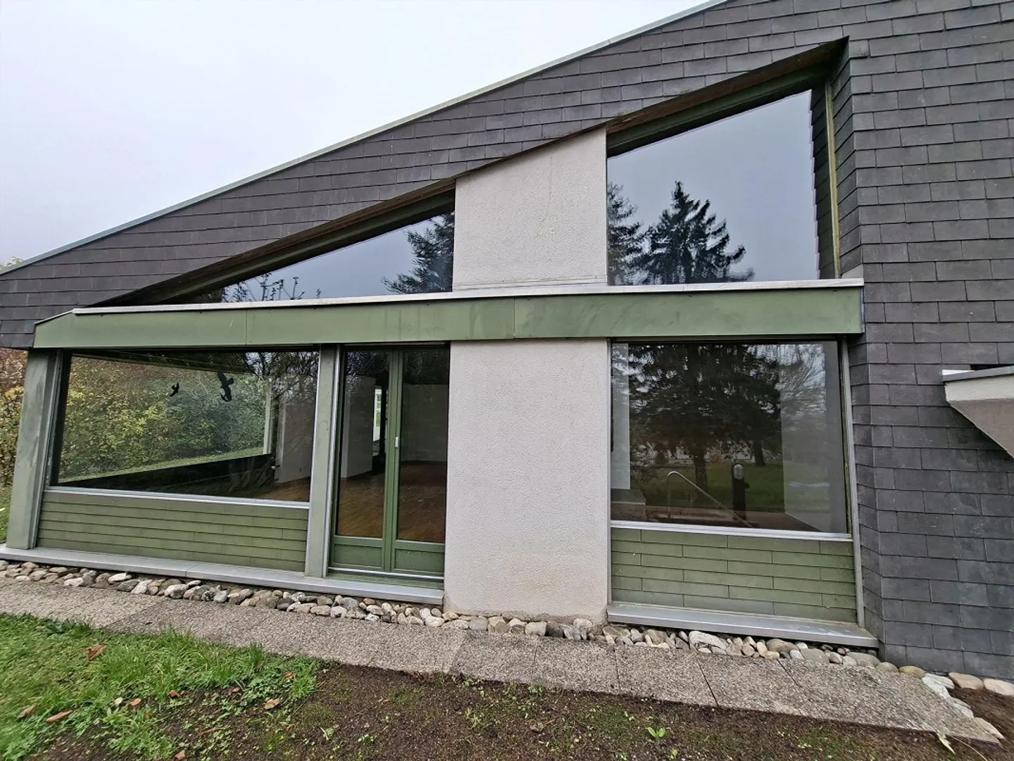 Attraktive 4.5 Zimmer -Wohnung mit Cheminée, grossem Sitzplatz - Foto 1 von 12