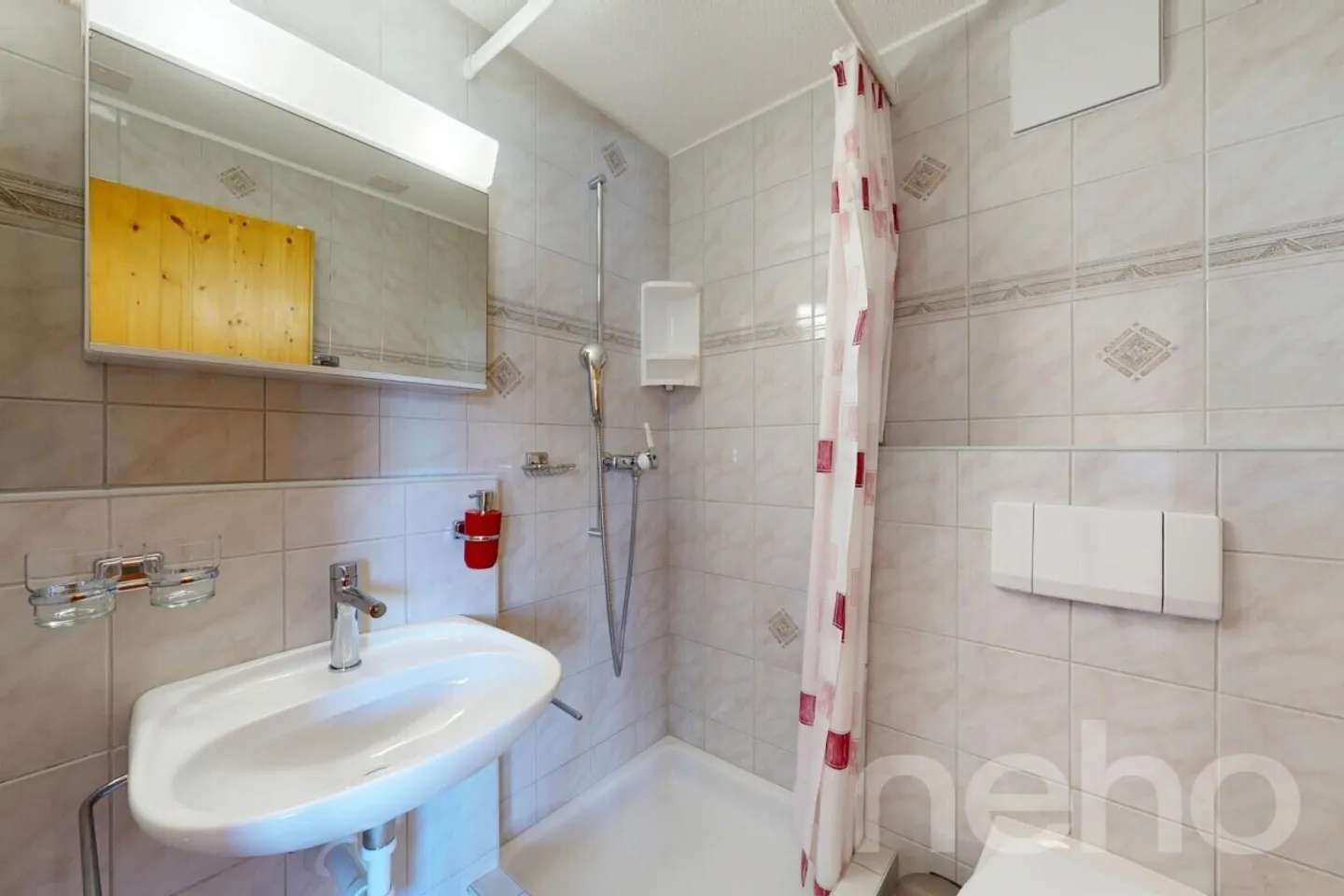 Charming Maisonette Apartment with Ski-in/Ski-out and Mountain View in Parpan - Photo 8 of 12