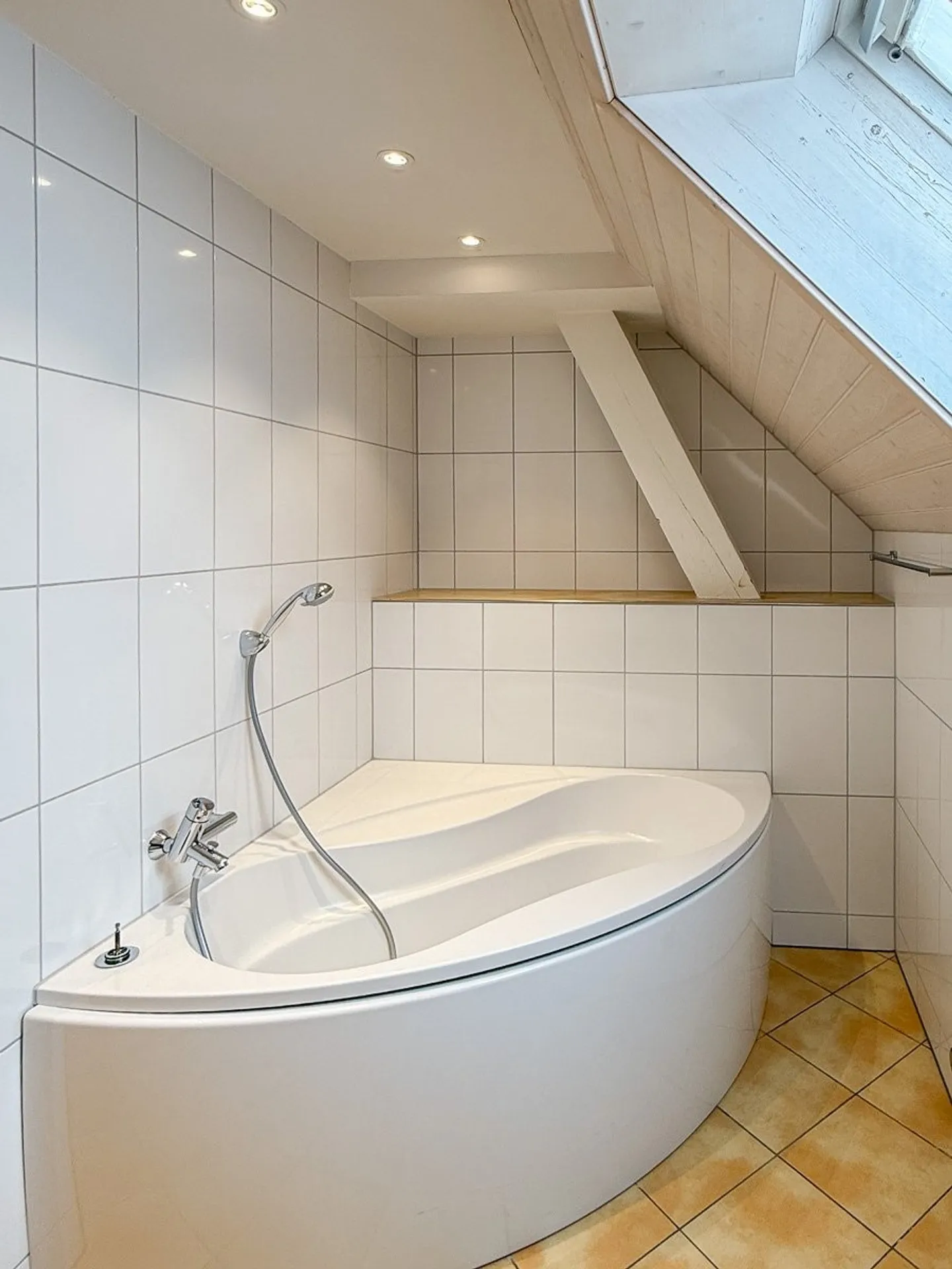Maisonette apartment with wonderful terrace - 1 month free living! - Photo 7 of 13