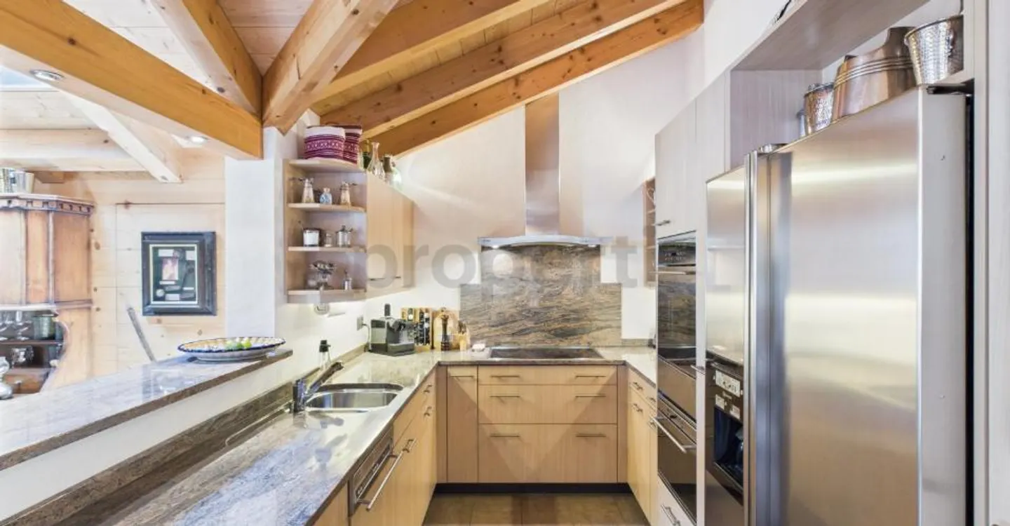 Luxuriöse und elegante 6.5-Zimmer Dachwohnung in Meiringen - Foto 3 di 11